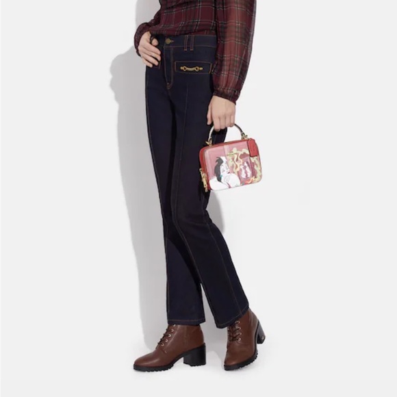 Nwt Coach x Disney box crossbody with Cruella motif - Picture 5 of 6